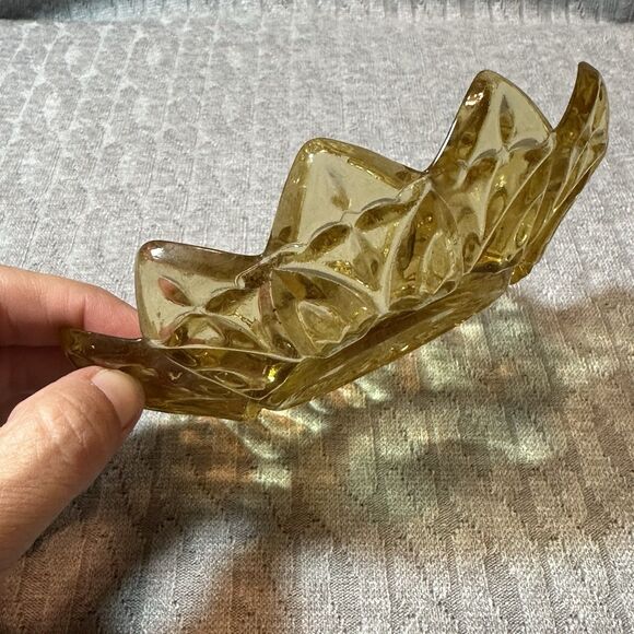 Vintage Federal Glass Amber Starburst Petal Sunflower  Dish  6" - Picture 4 of 4